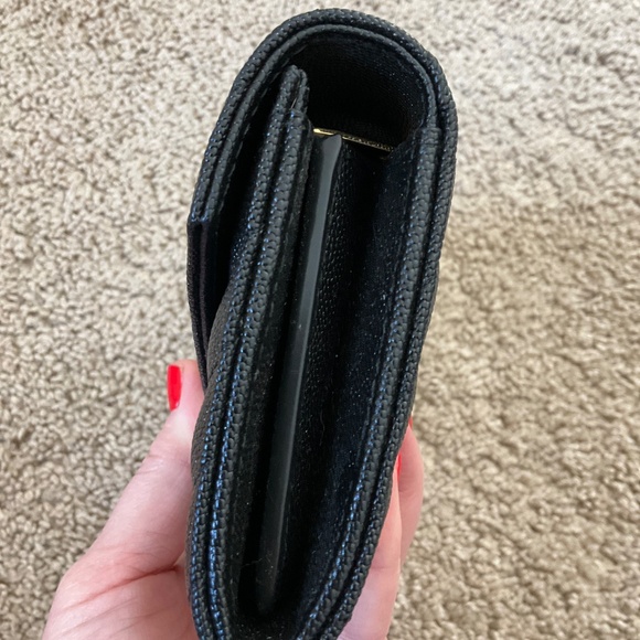 CASSANDRE MATELASSÉ LARGE FLAP WALLET IN GRAIN DE POUDRE EMBOSSED LEATHER - Picture 4 of 9